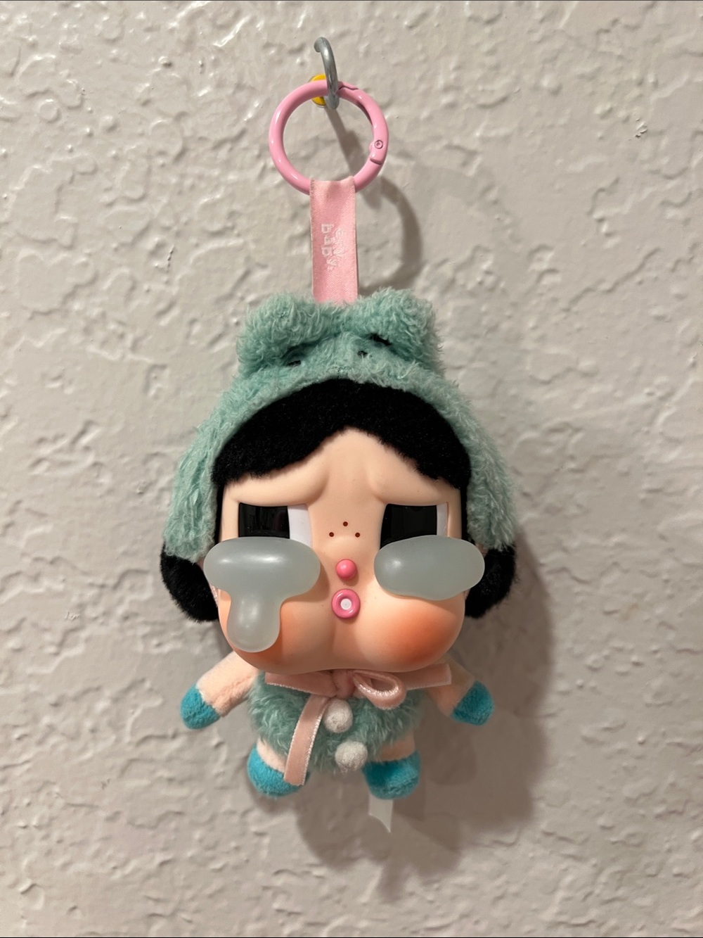 Popmart - Crybaby Frog Pendant Keychain